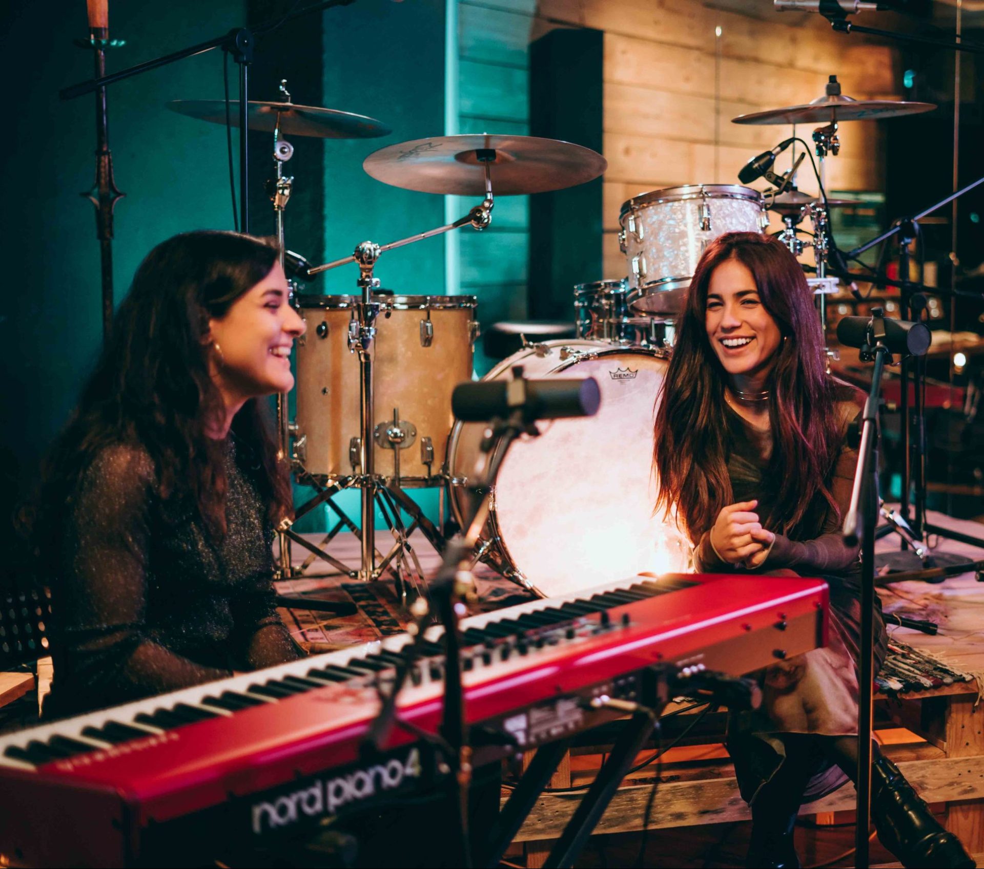 Alicia Castillo ft. Julia Medina - El Acierto (Orgánico)